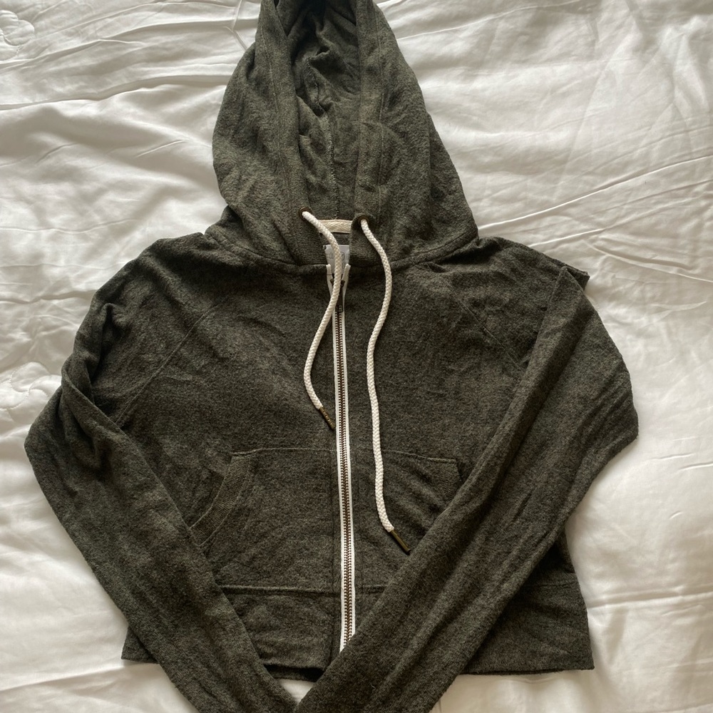 Urban outfitters army green zip up hoodie size S